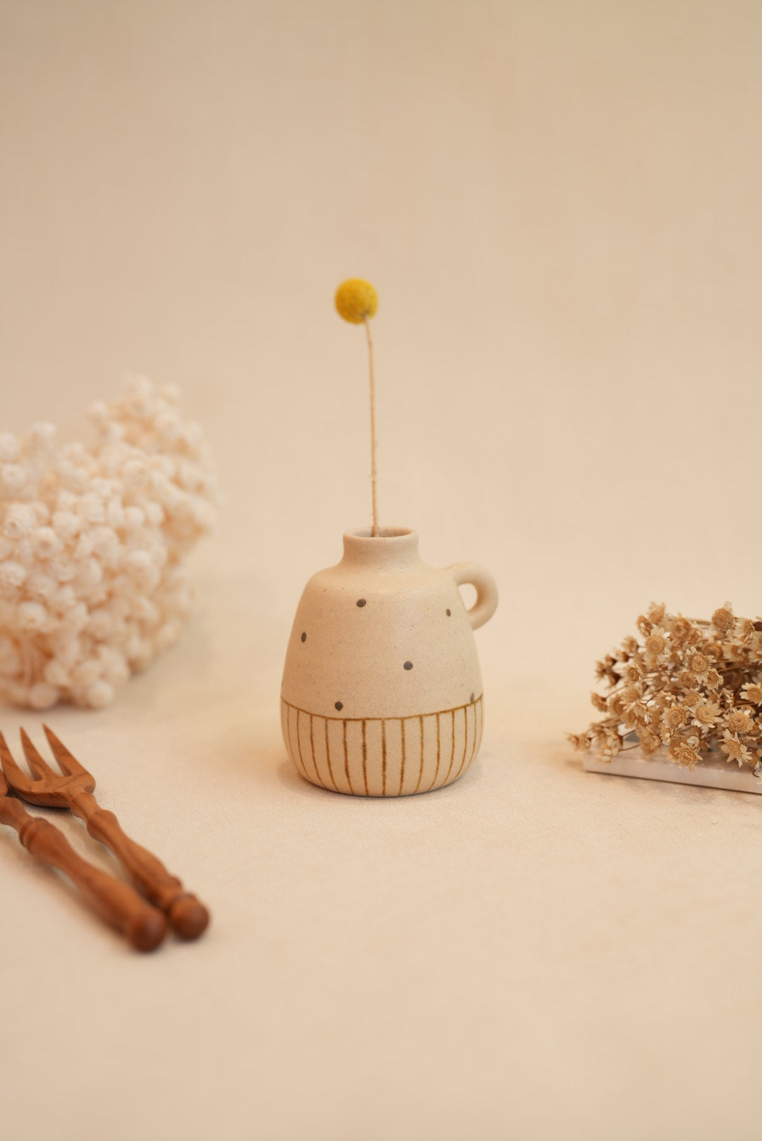 Chiho Yoshida 穗屋工房- Round Shaped Vase CY01