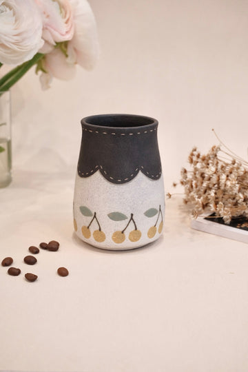 Kei Mitsumochi ミツ持啓 Yellow Cherry with Black Rim Vase KM80