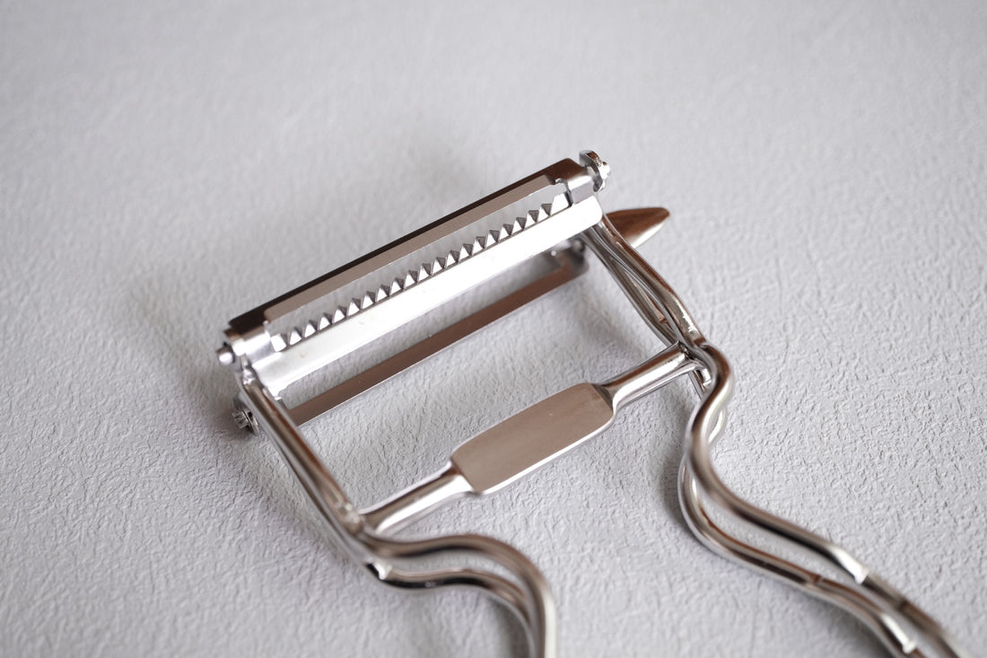 Kan Co-Handle Peeler & Peeler
