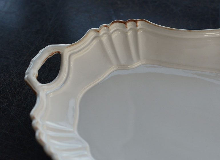 Studio M' Chanter Plate