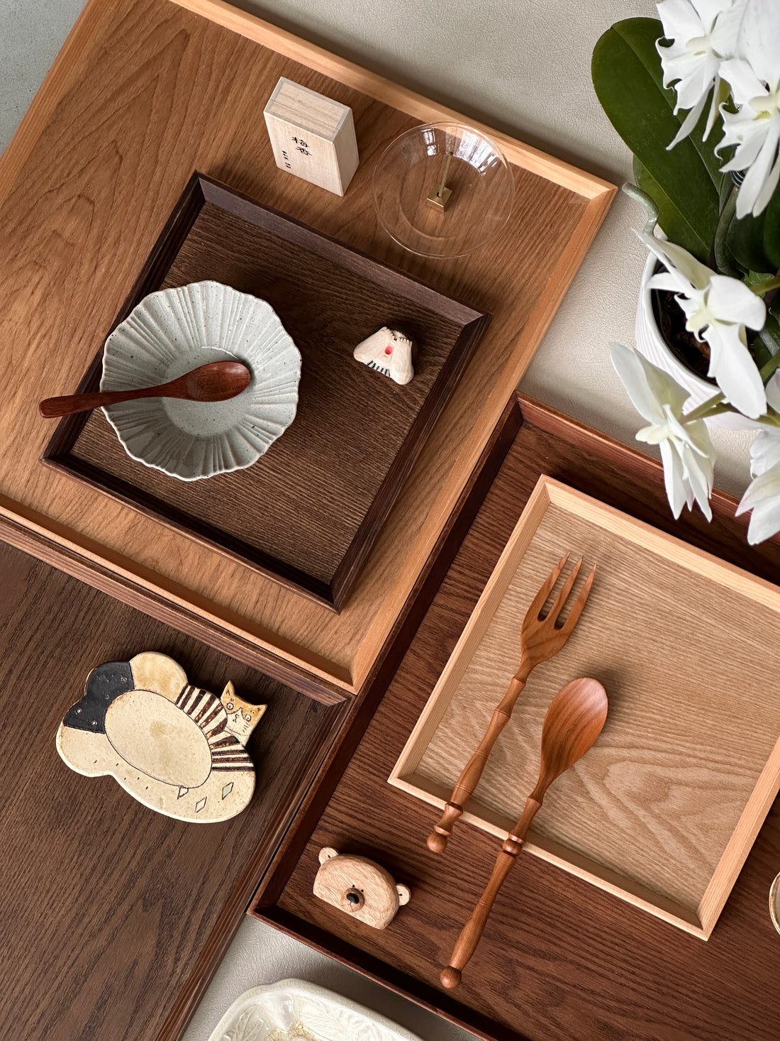 Non-Slip Surface Natural Wood Serving Tray