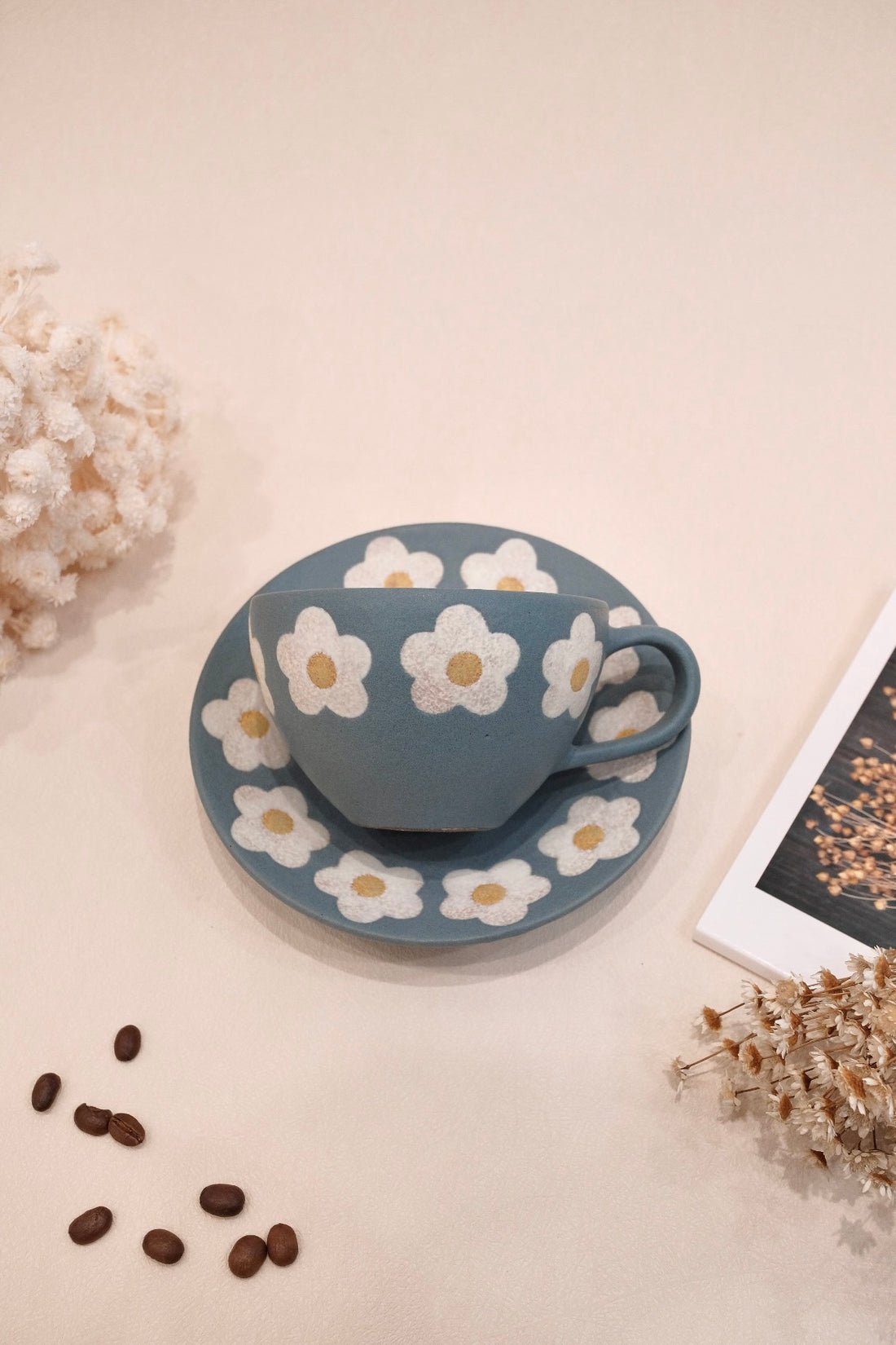 Kei Mitsumochi ミツ持啓 Flower Rim Lake Blue Round Plate-Small  KM42