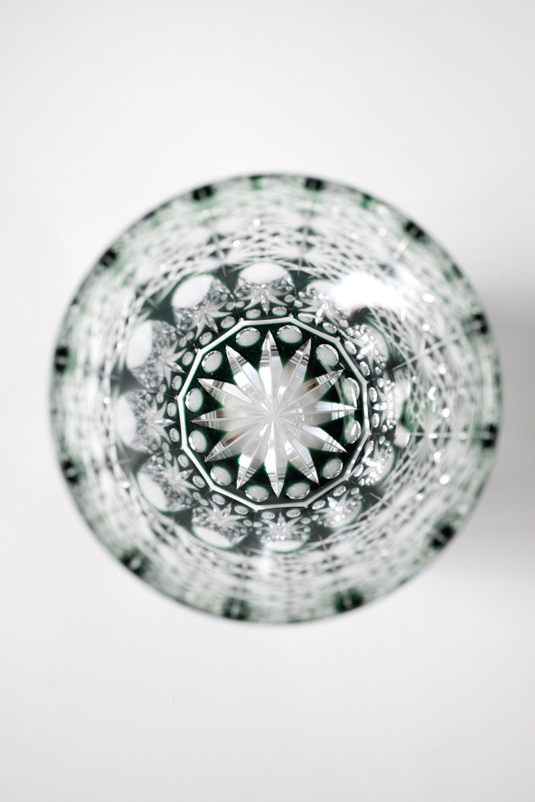Edo Kiriko Whisky Glass Rock Glass "Large Chrysanthemum" Green by Junichi Nabetani, Master of traditional crafts