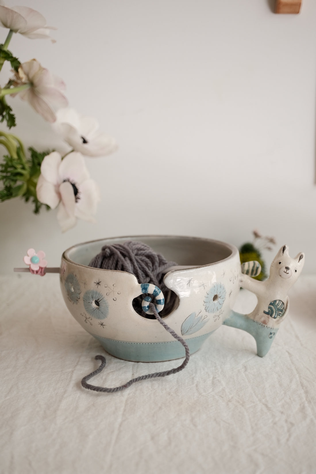 Tsubouchi Mayumi 坪内真弓 Yarn Bowl MT16 - Blue