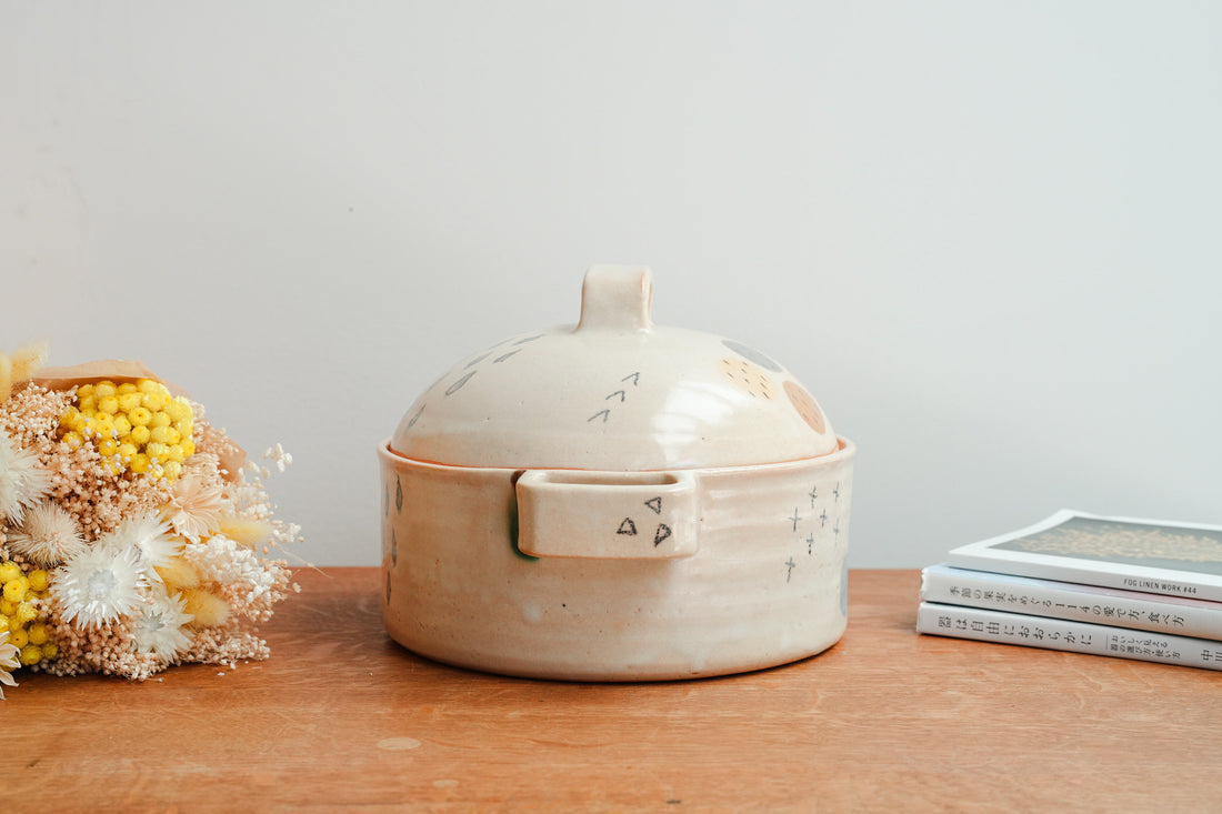 Kumiko Ishikawa 石川久美子 Colorful Clay Pot KI23