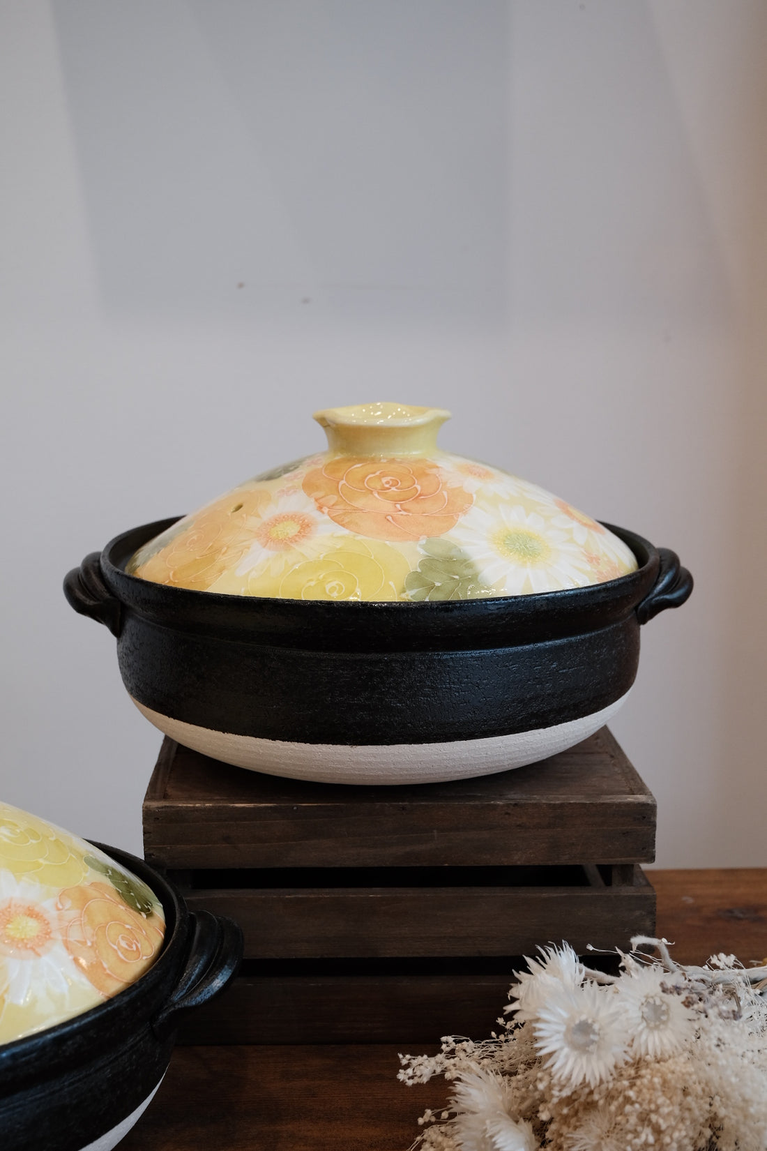 Setoware Flower Donabe Claypot - Yellow
