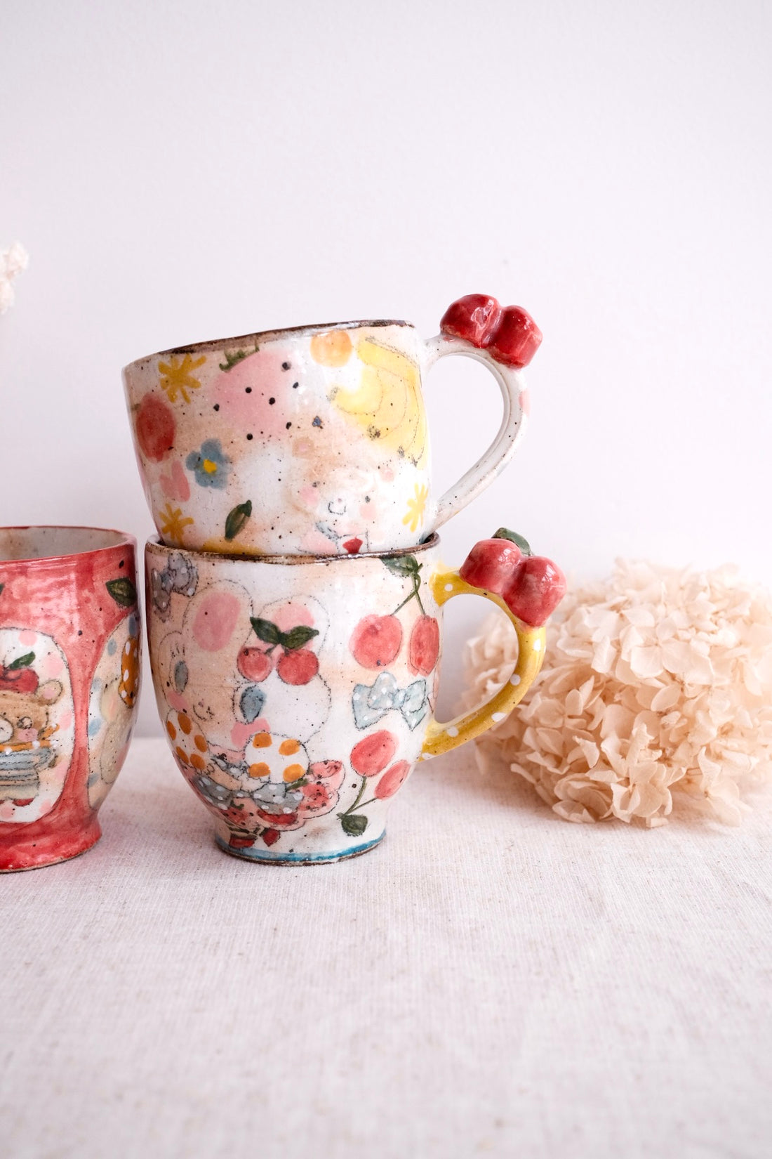 Asako Yamaguchi 山口麻子 Animal Tall Mug with Deco on Handle AI04