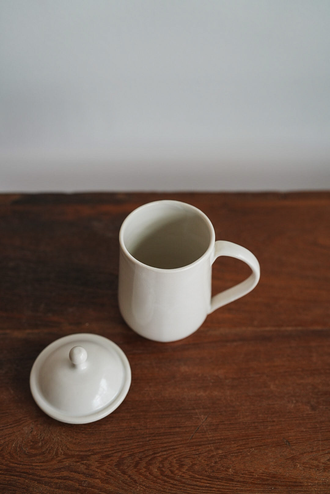 Maya Inamura 稲村真耶 White Mug with Lid MI29