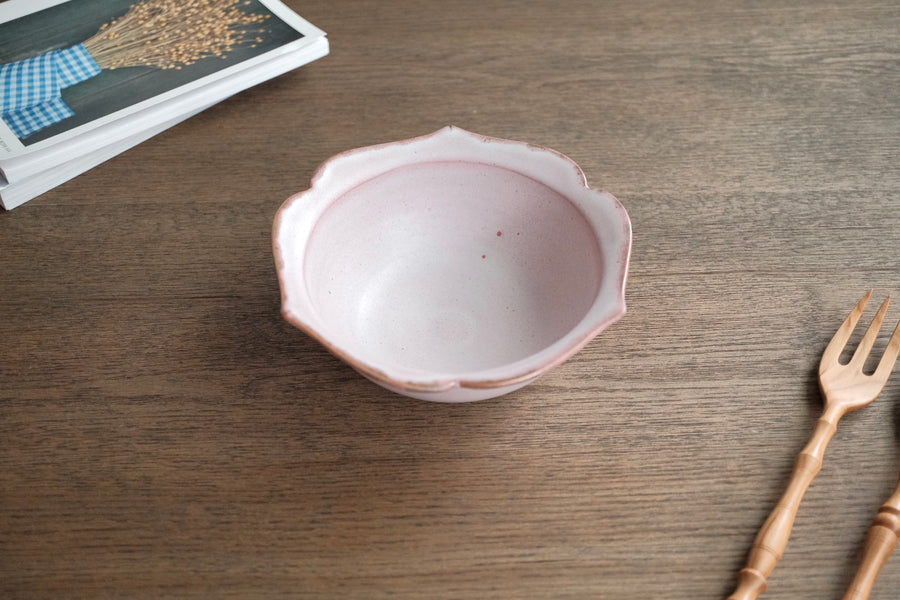 Norio Nakabayashi 中林範夫 Medium Floral Shaped Bowl - Pink NN02