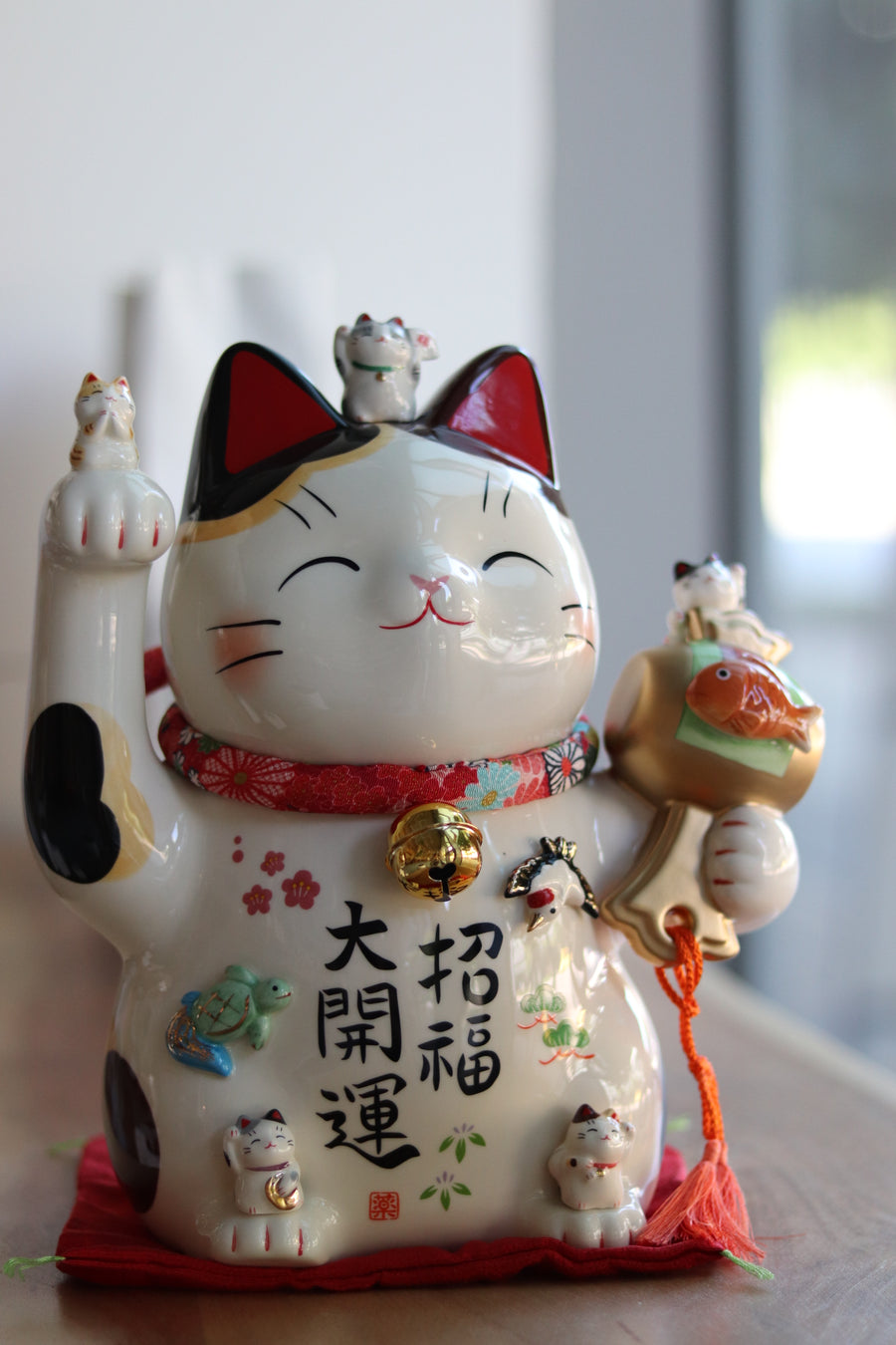 Maneki Neko The Big lucky cat 8.5