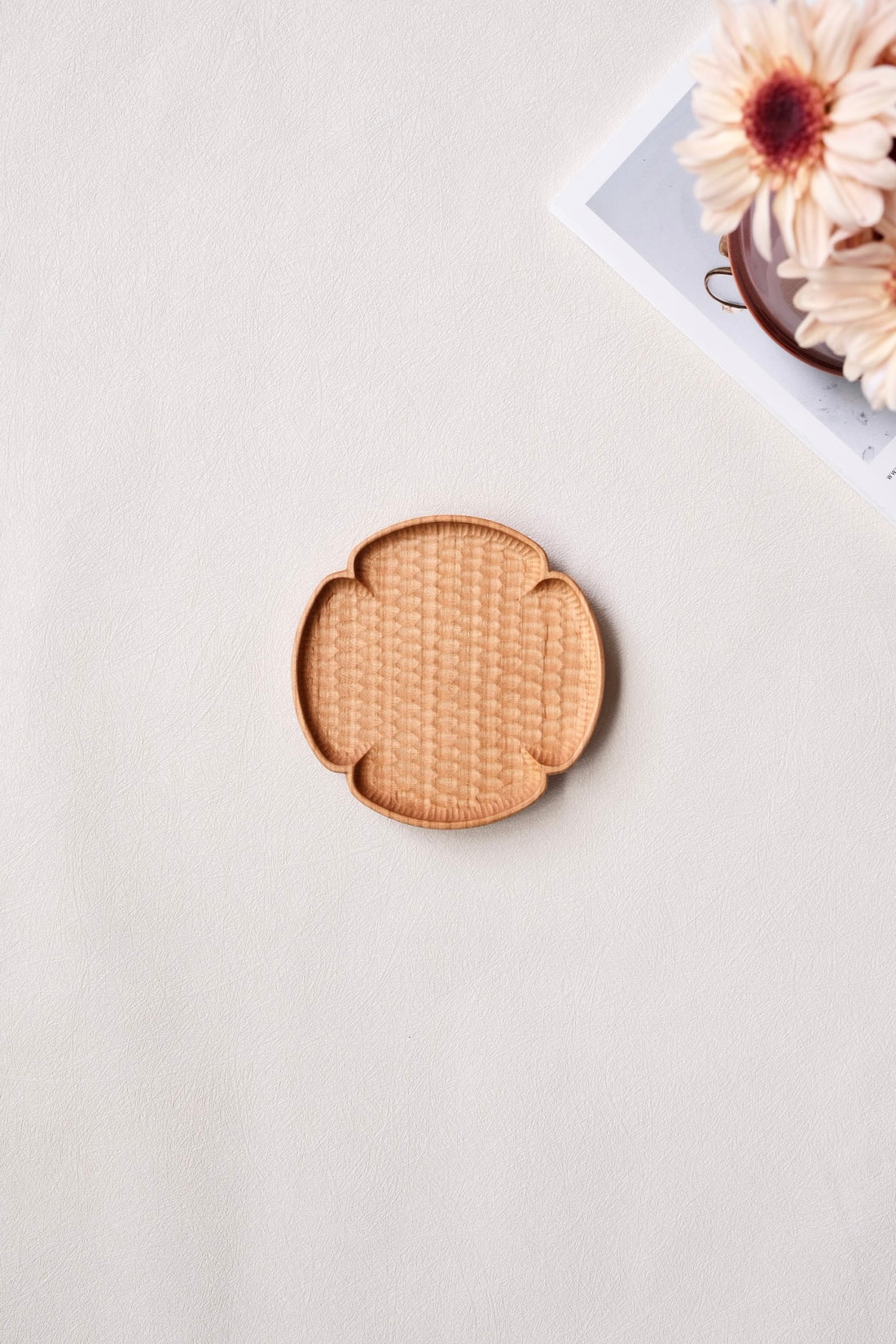 Kazunori Takatsuka 高塚和則 Cherry wood Coaster KU01