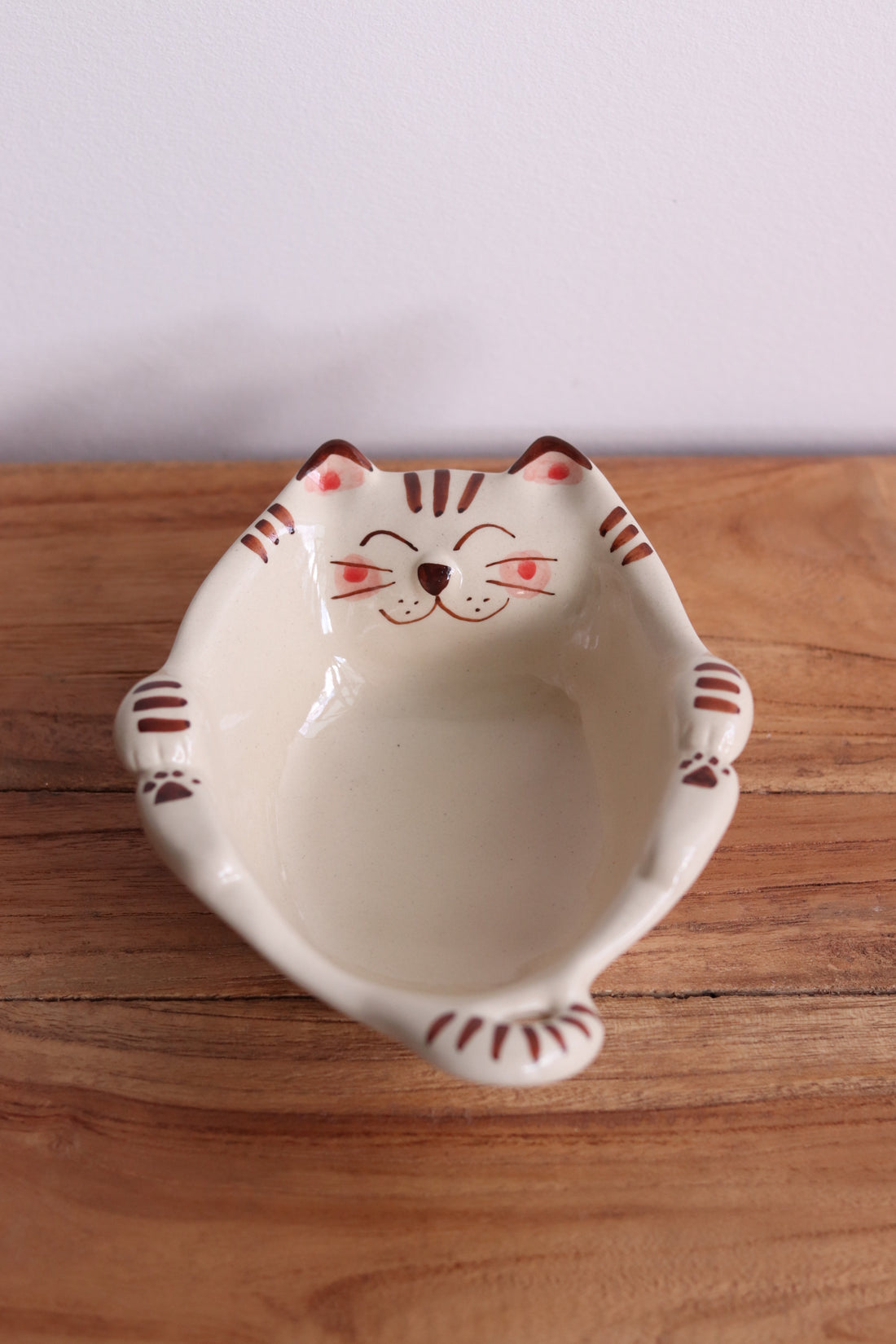 Hasami Arita ware Friendly Cat Small Bowl