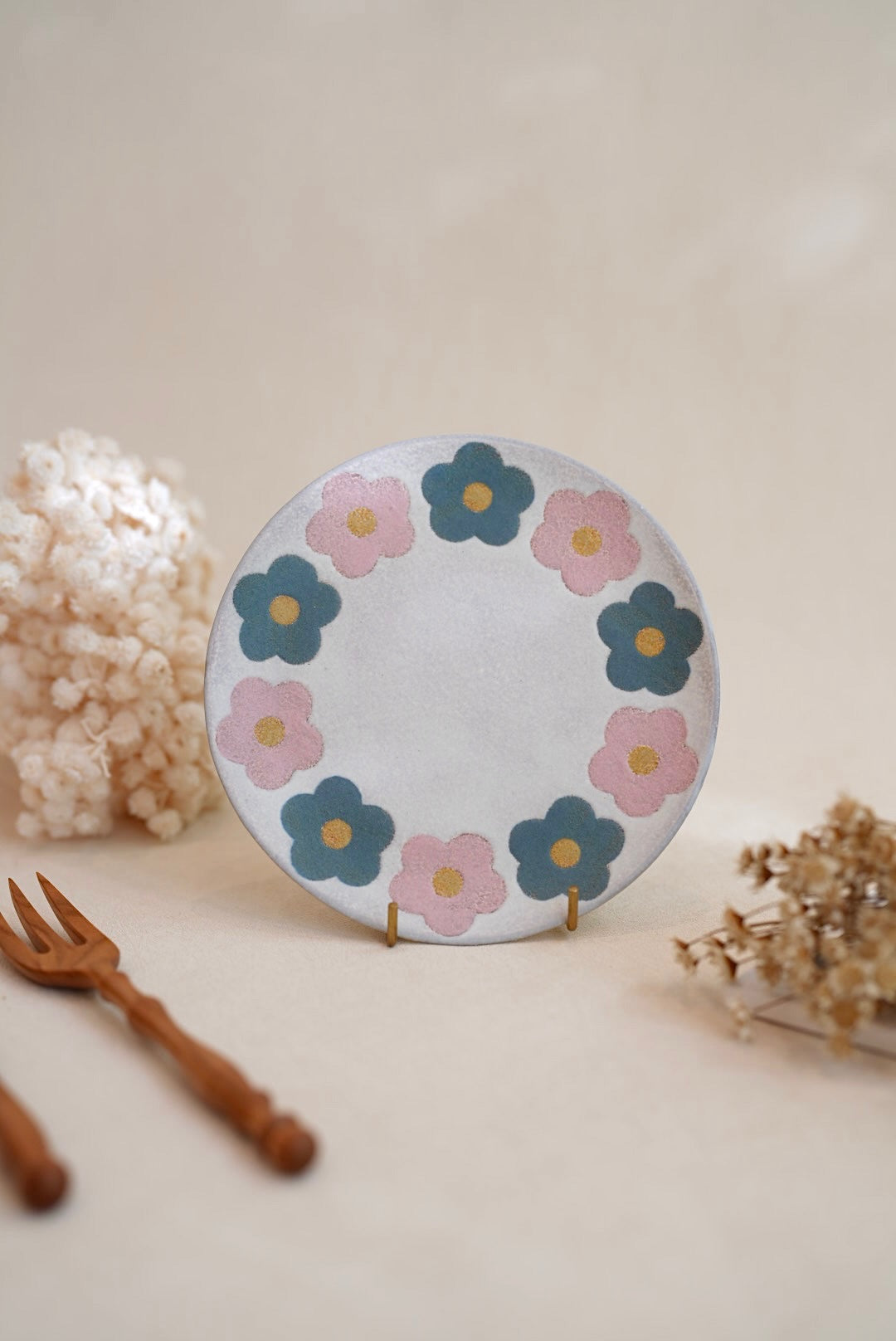 Kei Mitsumochi ミツ持啓 Pink & Lake Blue Flower Mug and Saucer KM49