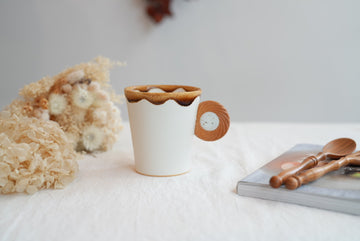 TAMA10- Cookie Handle Mug - White & Chocolate Filling TA16