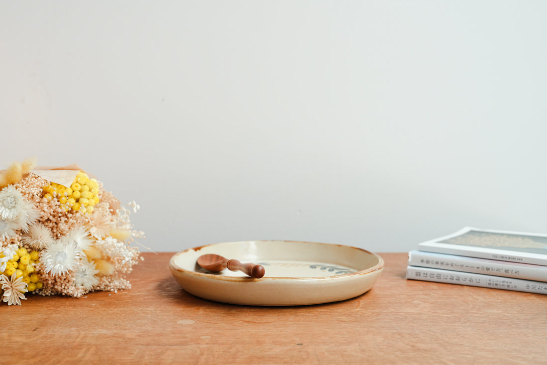 Kumiko Ishikawa 石川久美子 Large Mimosa Plate 21cm KI15