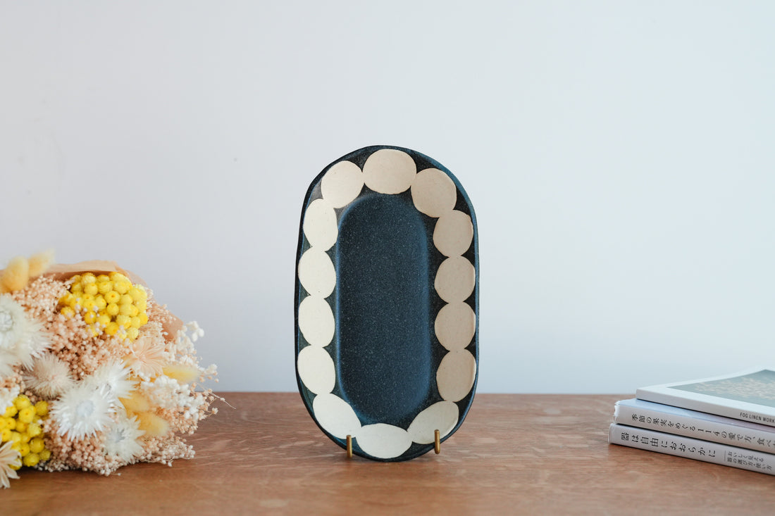 Ken Aoki 青木挙 Long Oval Plate KE01