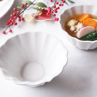 Mashiko Pottery Yoshizawa White Flower Shaped Bowl
