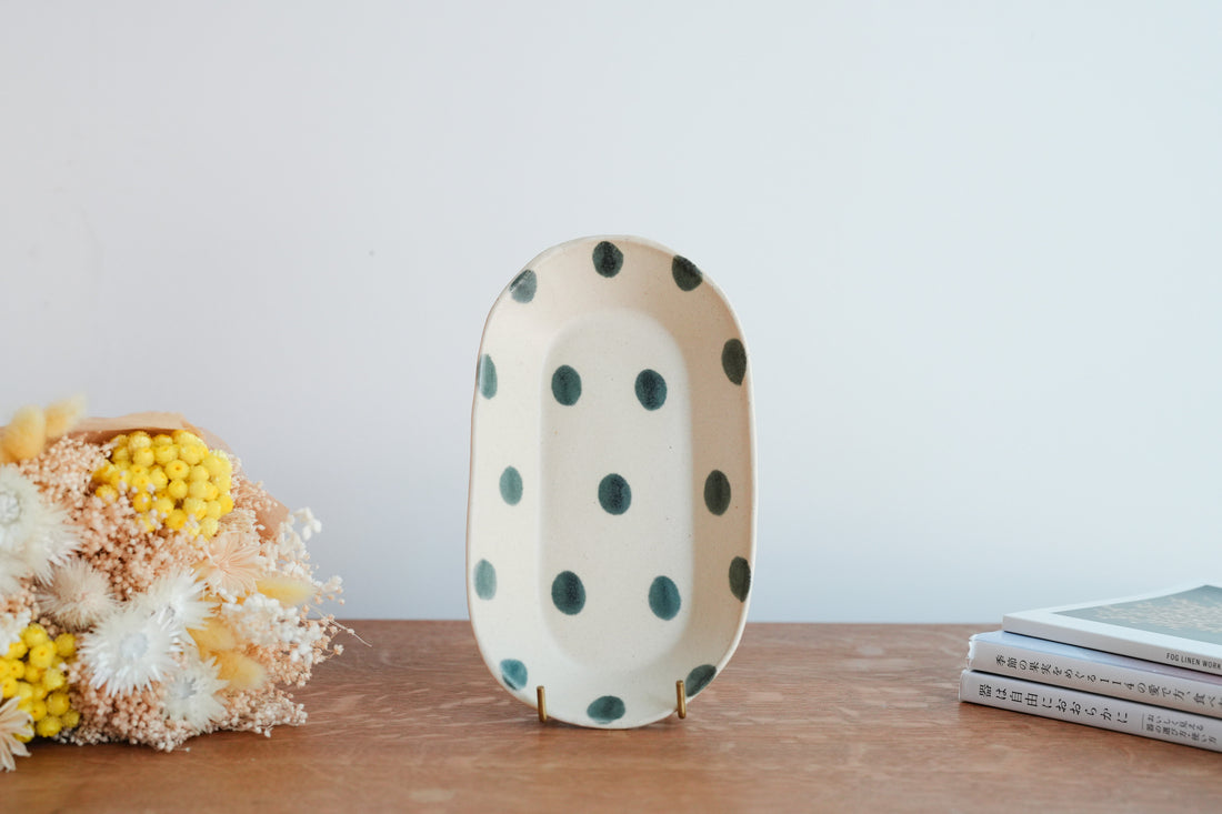 Ken Aoki 青木挙 Long Oval Plate KE01