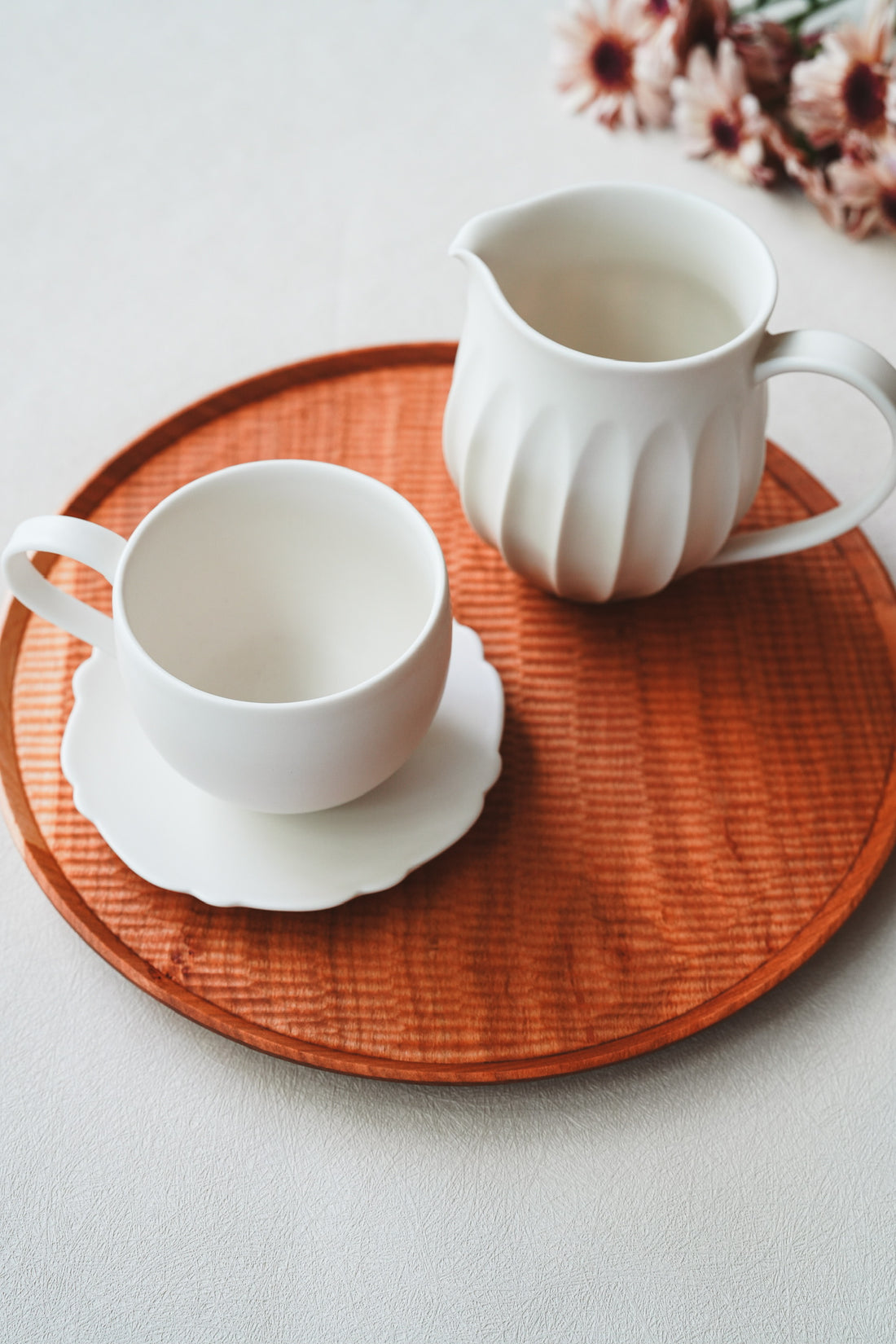 Kazunori Takatsuka 高塚和則 Round Cherry Wood Tray KU03