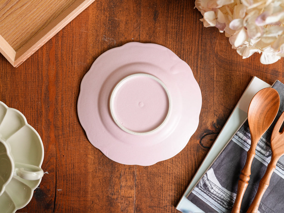 Atelier Gyuusha Small Floral Shape Round Plate