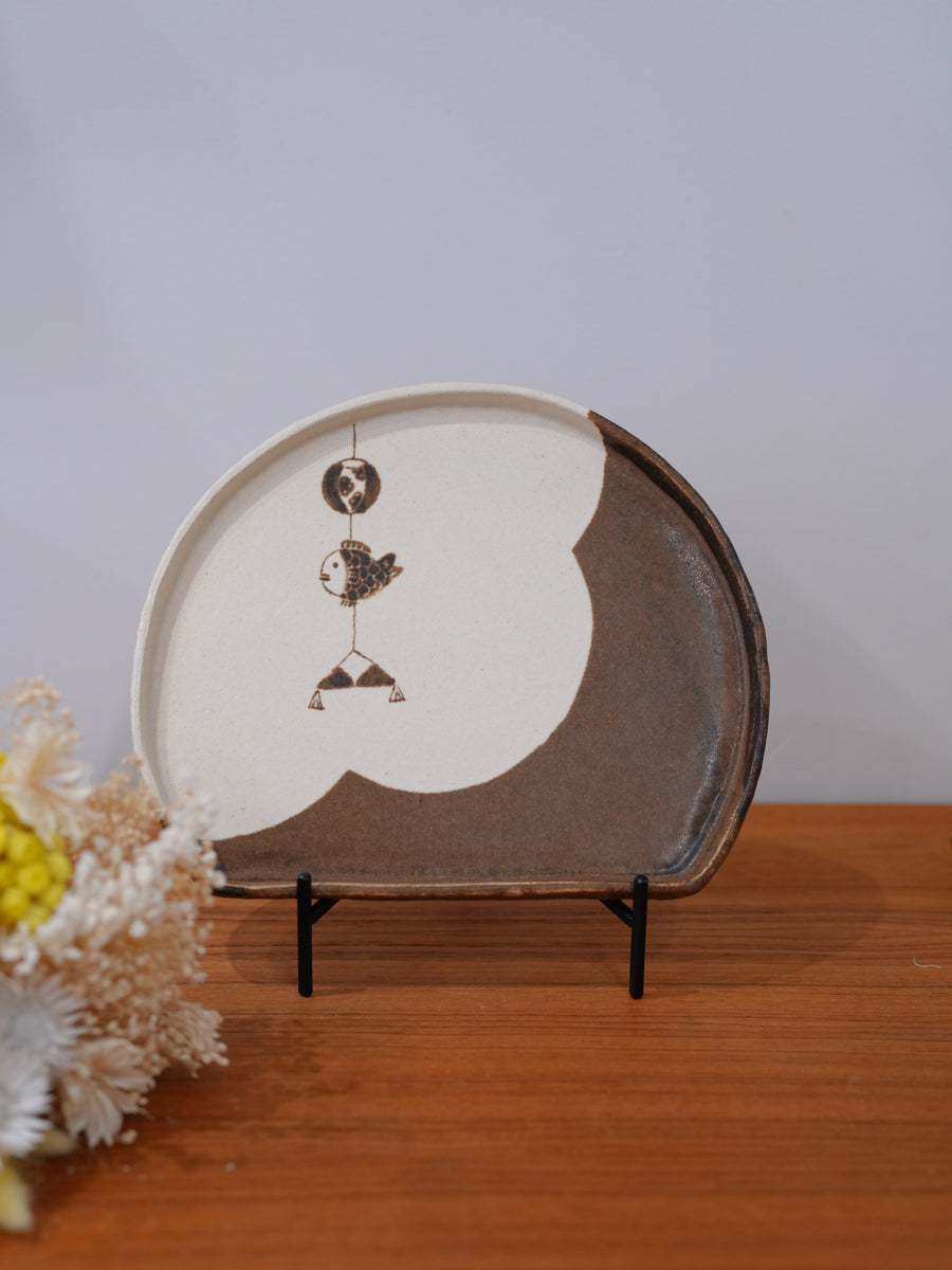 Marubankojo 丸伴工場 - Half Moon Shaped Plate MR12 – Yochi Cups