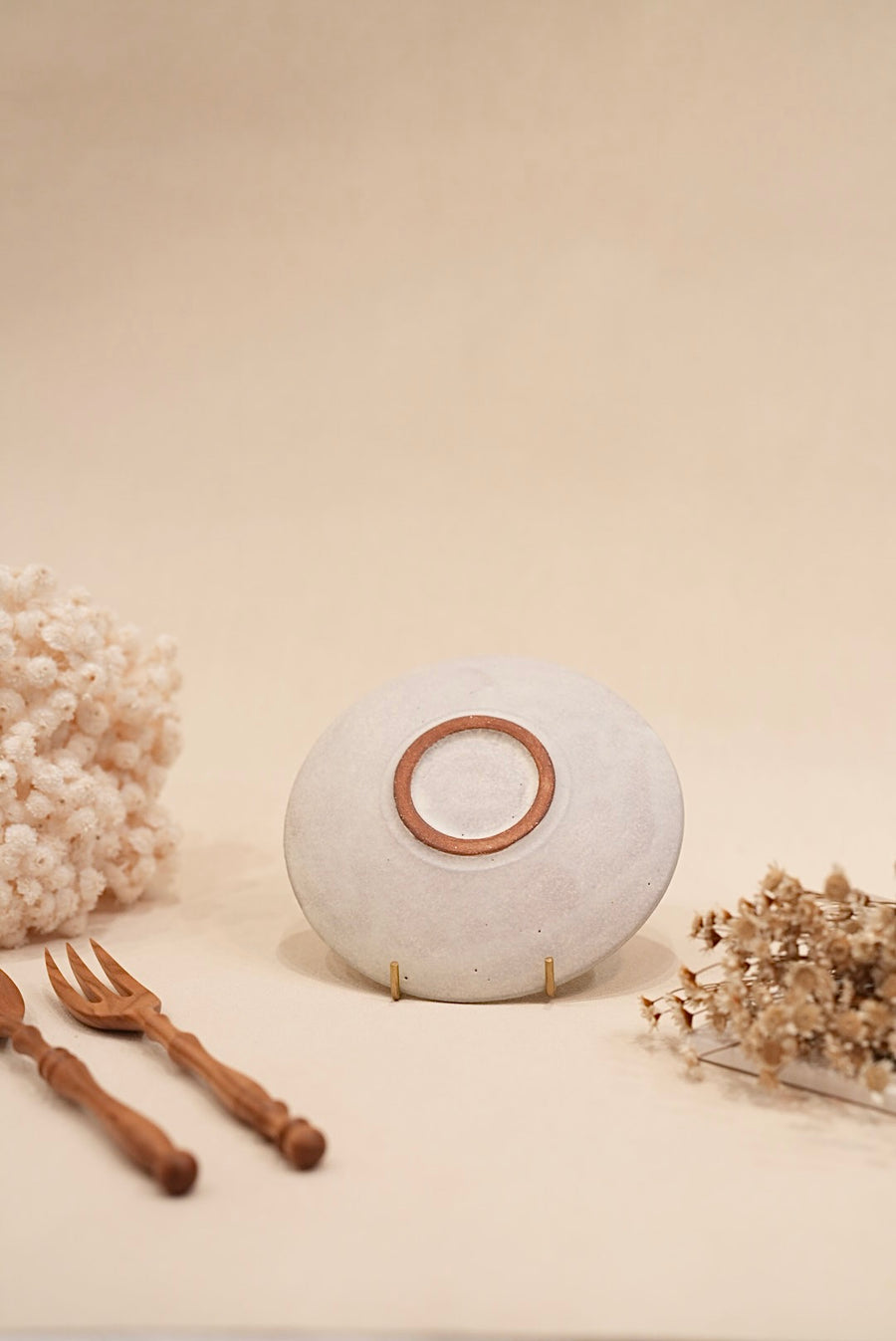 Kei Mitsumochi ミツ持啓 Floral Black Rim Round Plate - 16cm Small KM30