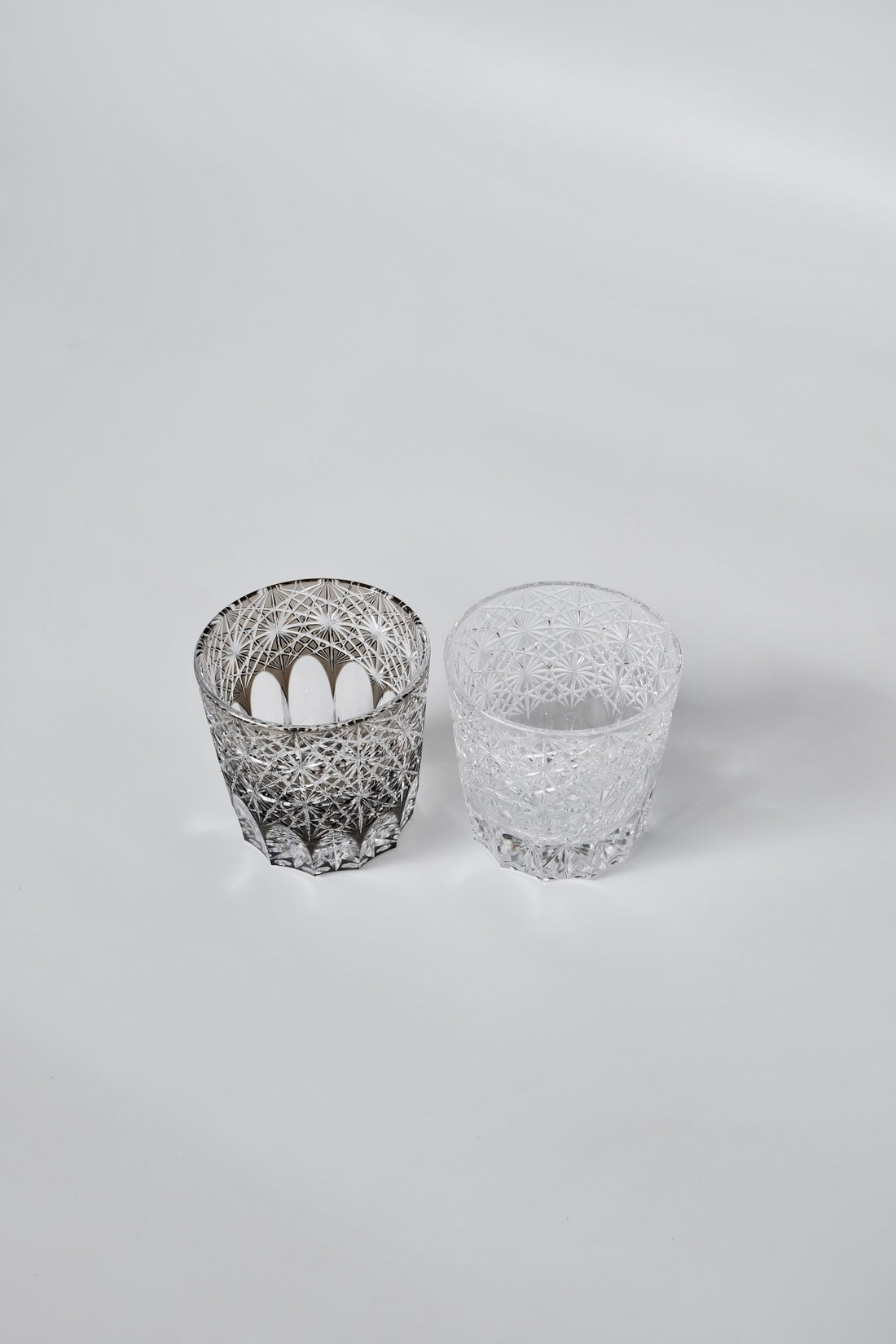 Edo Kiriko Whisky Glass Rock Glass "Large Chrysanthemum" White by Junichi Nabetani, Master of traditional crafts