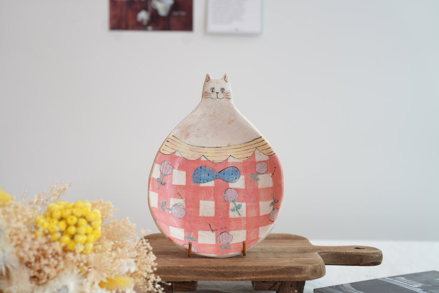 Cozy Nook - Checkered Pattern Cat Round Plate- CN13 #3