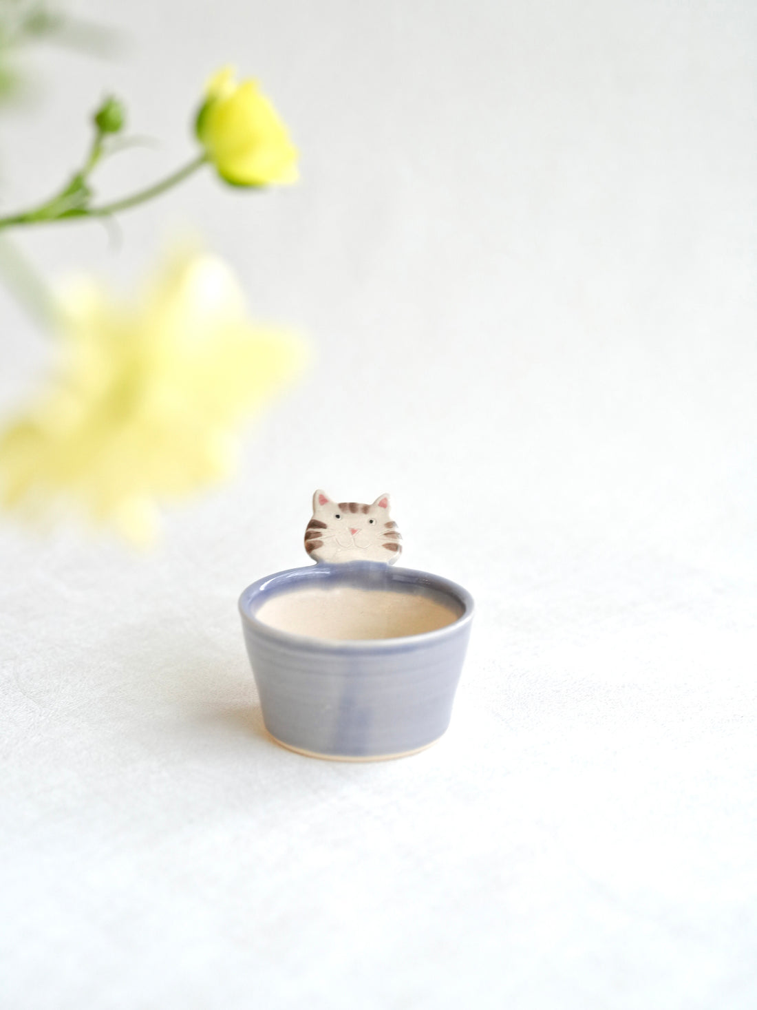 Fumiko Kondo 近藤布美子 - Purple Cat Dipping Dish with Handle FK09