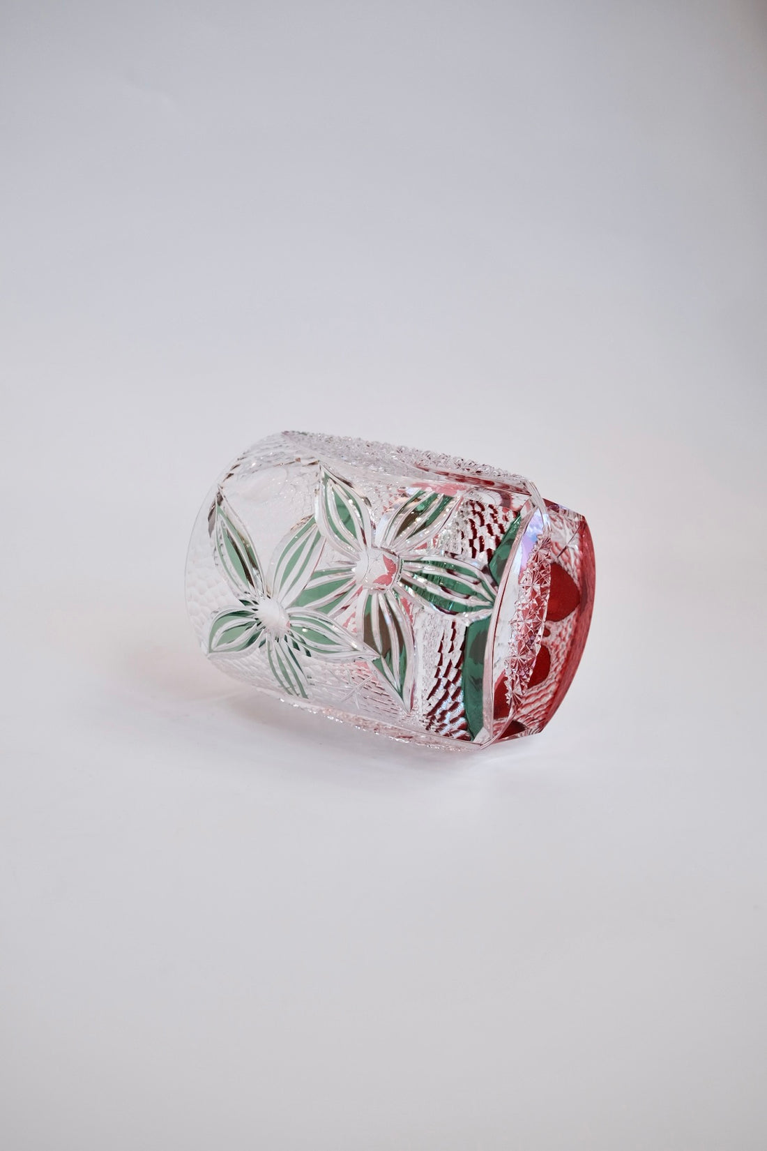 Edo Kiriko Whisky Glass Rock Glass "Buttfly with Flower" Green/Red by Junichi Nabetani, Master of traditional crafts