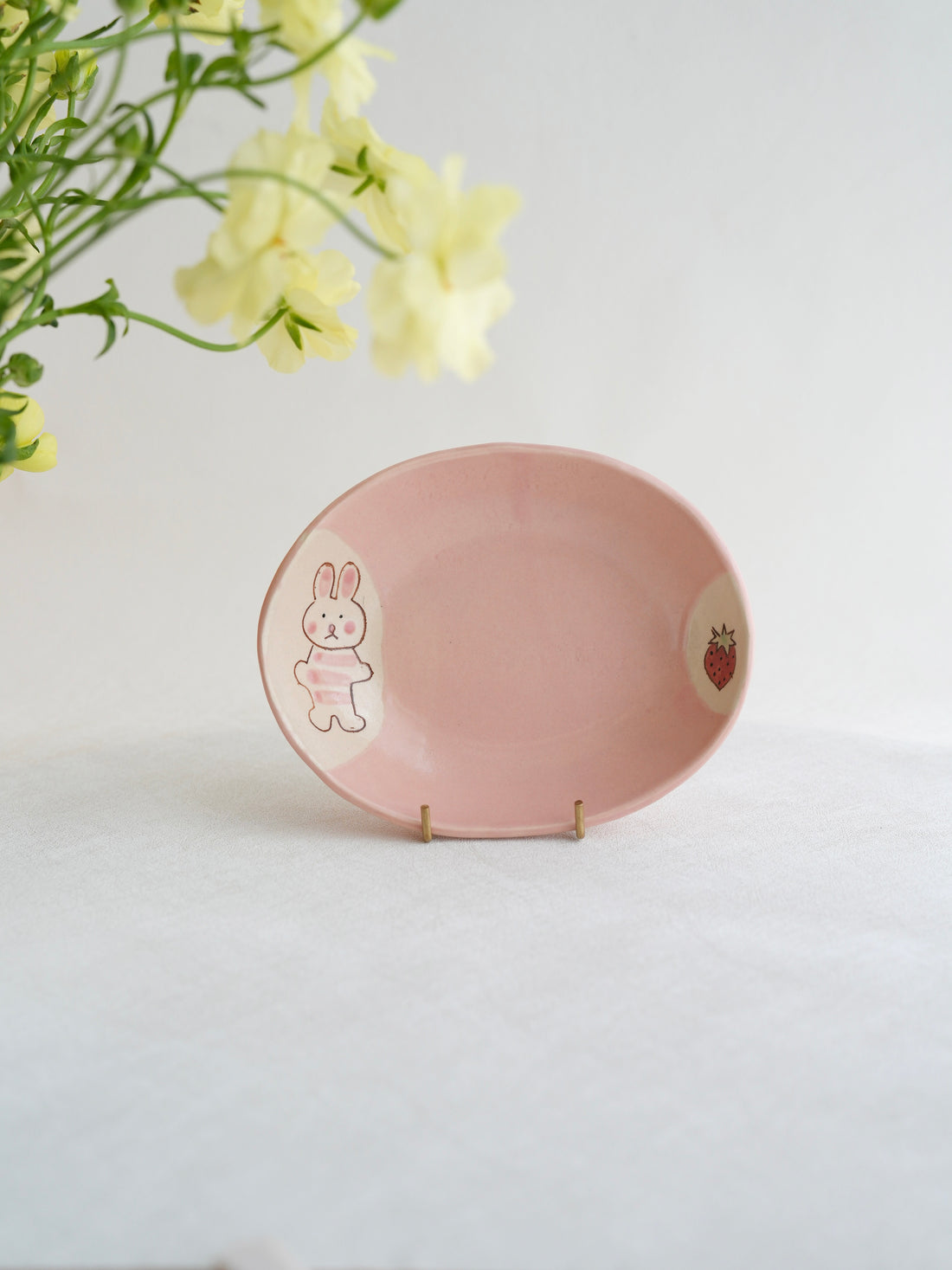 Fumiko Kondo 近藤布美子 - Pink Rabbit Oval Deep Plate FK34