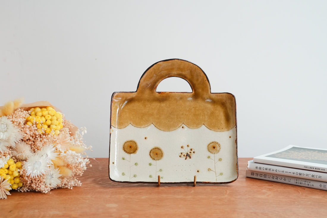 Minako Takizawa 滝沢三奈子 Office Bag Shaped Plate MW06