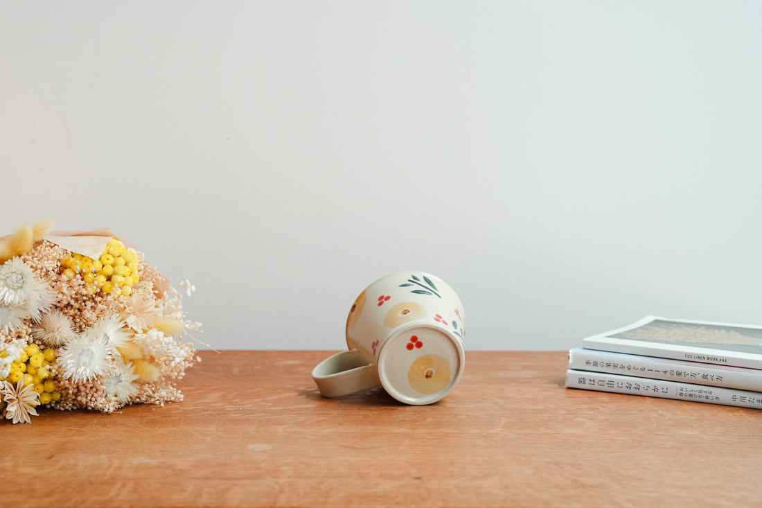 Kumiko Ishikawa 石川久美子 Mug KI09