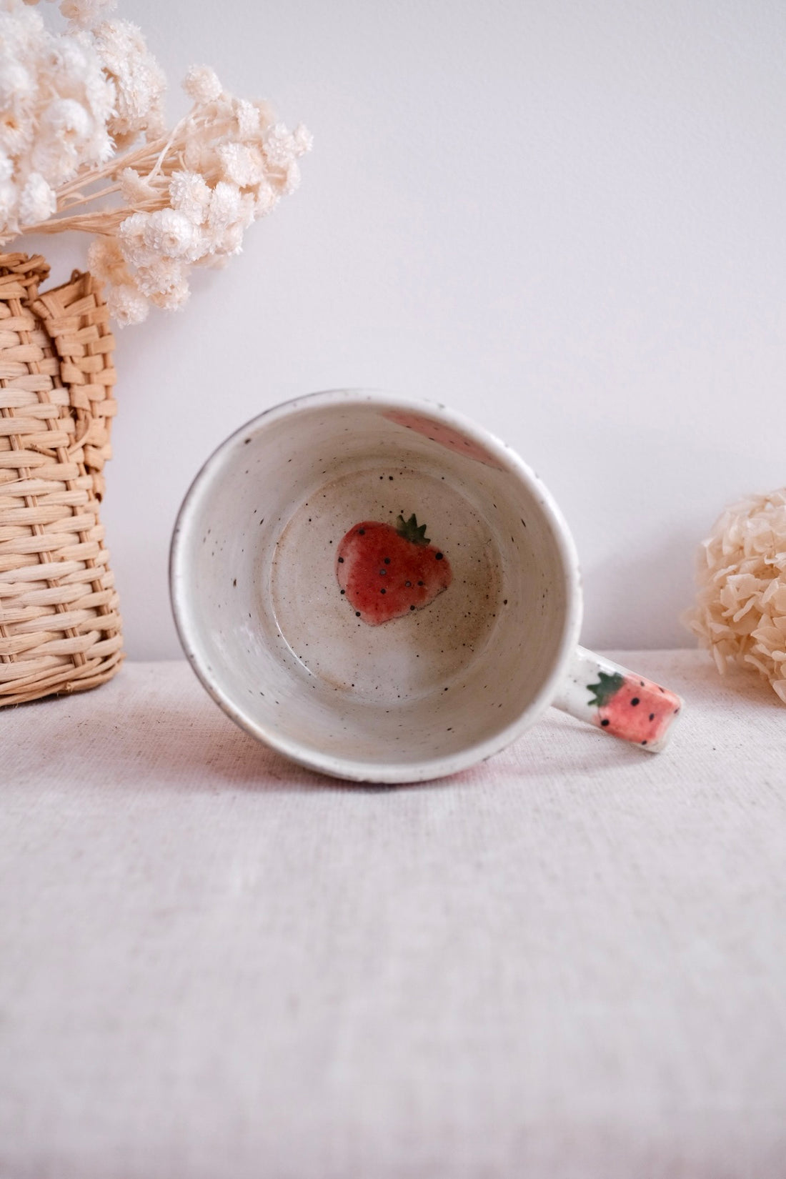 Asako Yamaguchi 山口麻子 Strawberry Large Mug AI08