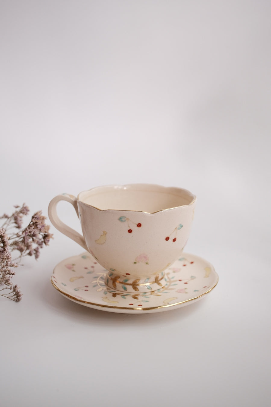 Taki Tomoda 友田多紀 Three Fruit Mug and Saucer  - TT13