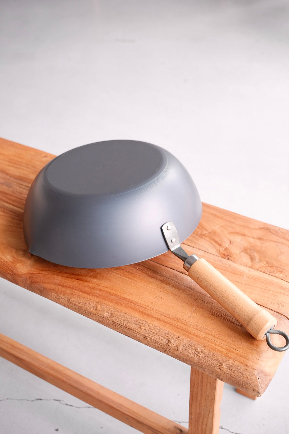 Summit Nitrided Flat Bottom Iron Wok 28cm