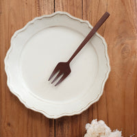 Mashiko Pottery Minimalist lace-edged plate