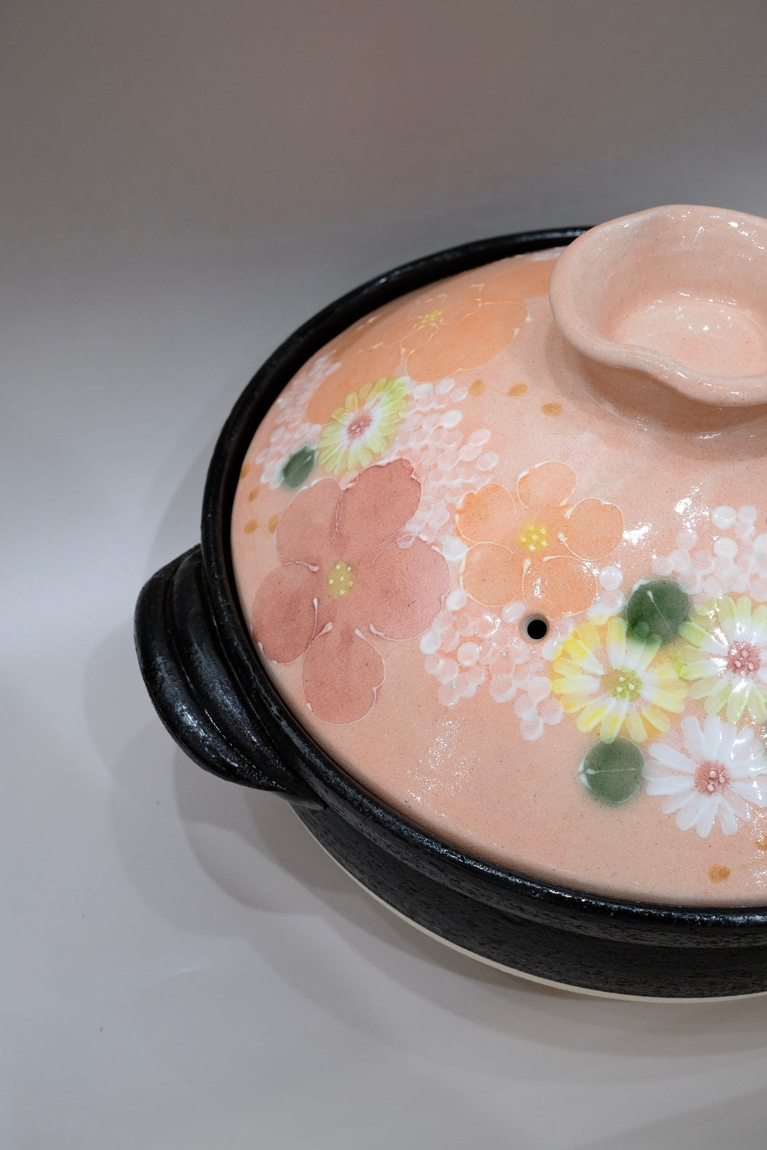 Setoware Flower Donabe Claypot - Size 8