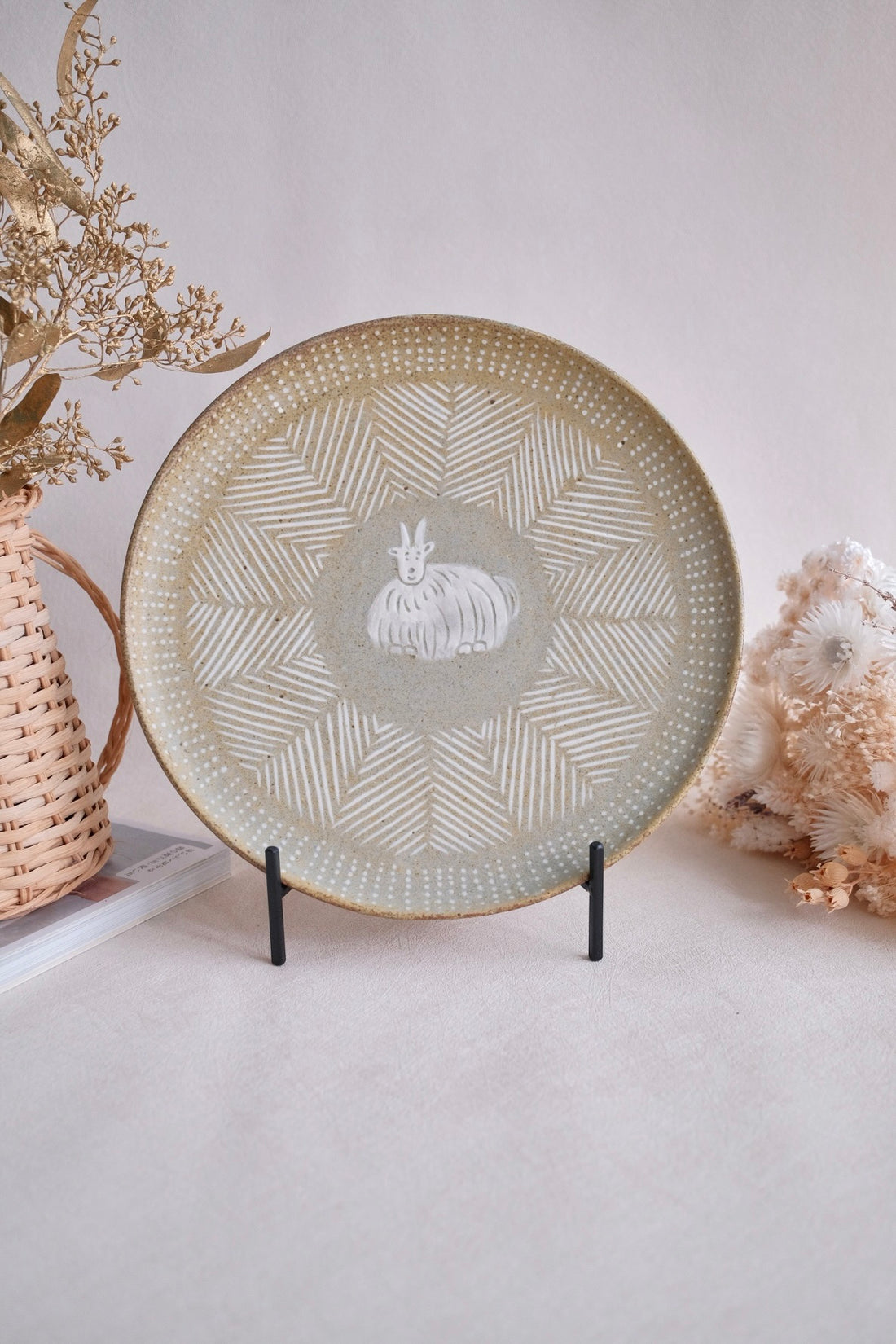 Ayane Hamada 濱田綾音 Large Animal Plate AY11