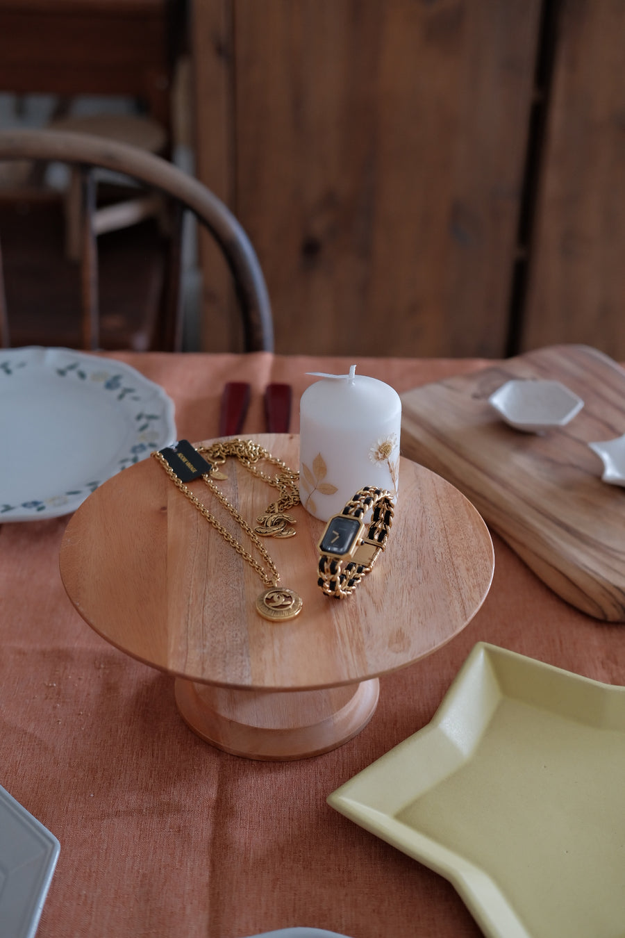 Natural Wood Pedestal Plate Cake Stand