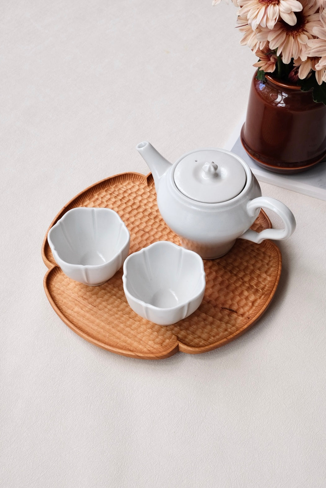 Kazunori Takatsuka 高塚和則 Flower Plate Cherry Wood Extra Large KU06