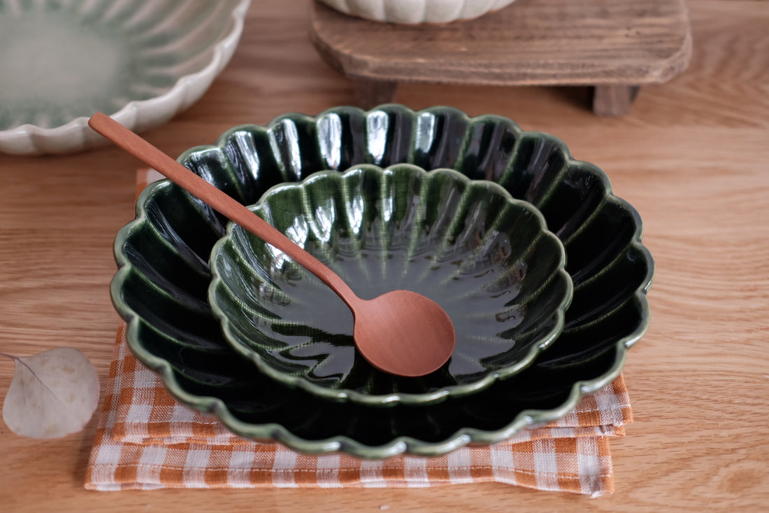 Japanese Chrysanthemum Shape Oval Serving Bowl