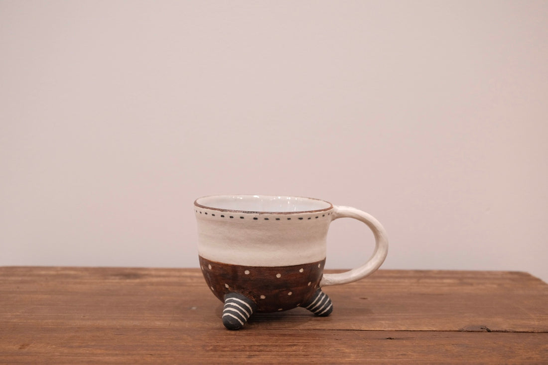 Emishi Kobo 池田匡優&美弥子 - Mug with Stand EK15