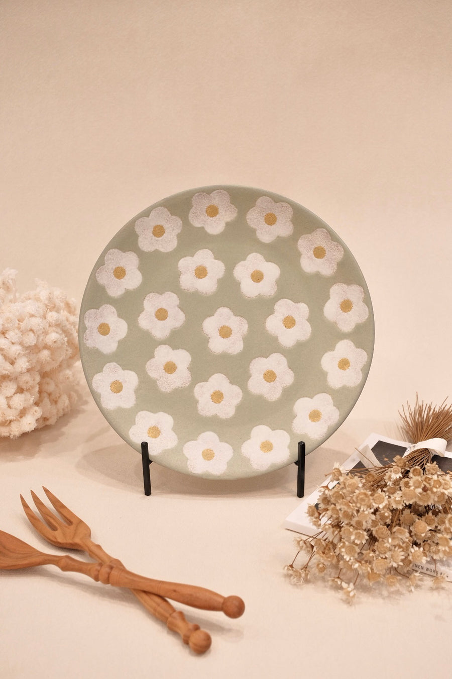 Kei Mitsumochi ミツ持啓 Green Flower Pattern Round Plate  KM46