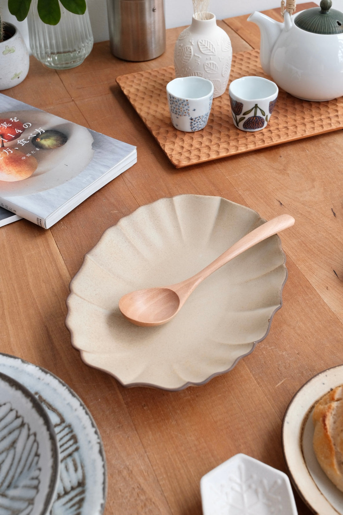 Mino Ware Lotus Oval Plate