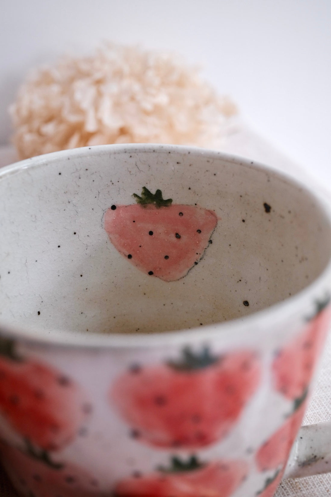 Asako Yamaguchi 山口麻子 Strawberry Large Mug AI08