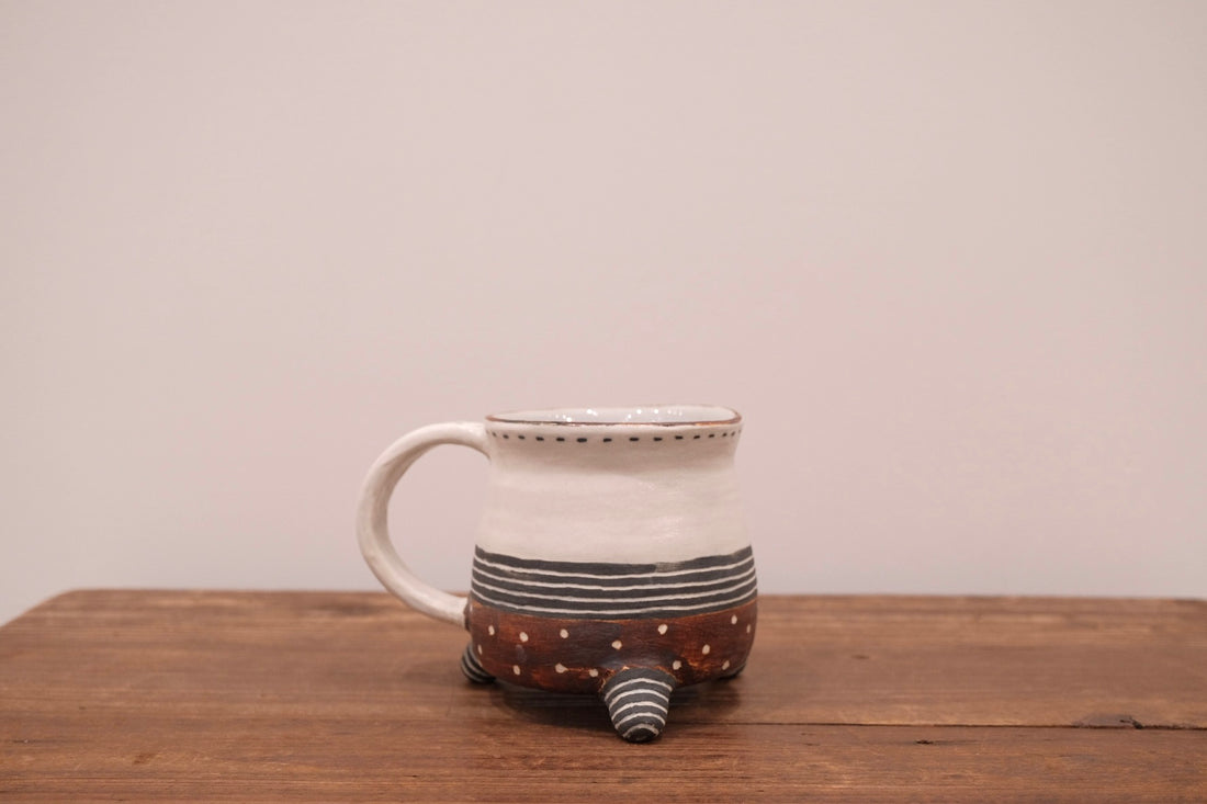 Emishi Kobo 池田匡優&美弥子 - Mug with Stand EK12