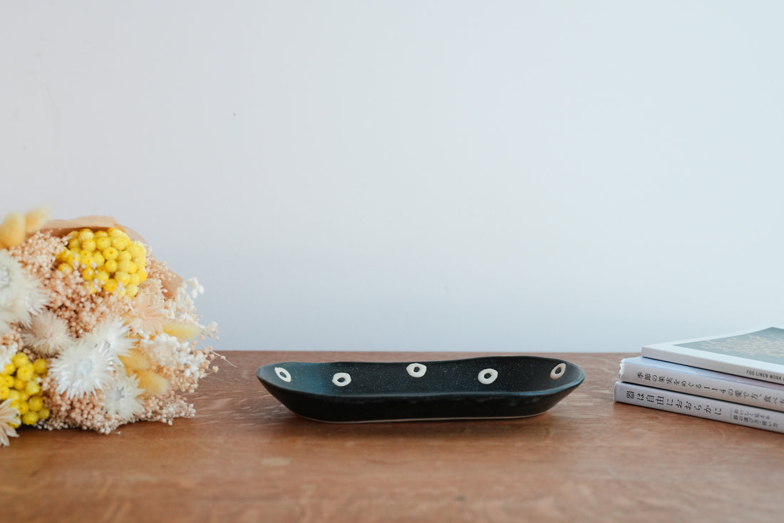 Ken Aoki 青木挙 Long Oval Plate KE01