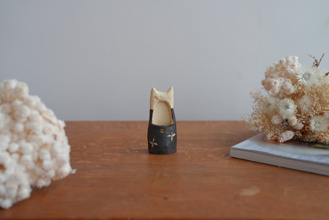 Shoko Hirano 平野照子 Cat Vase SR03