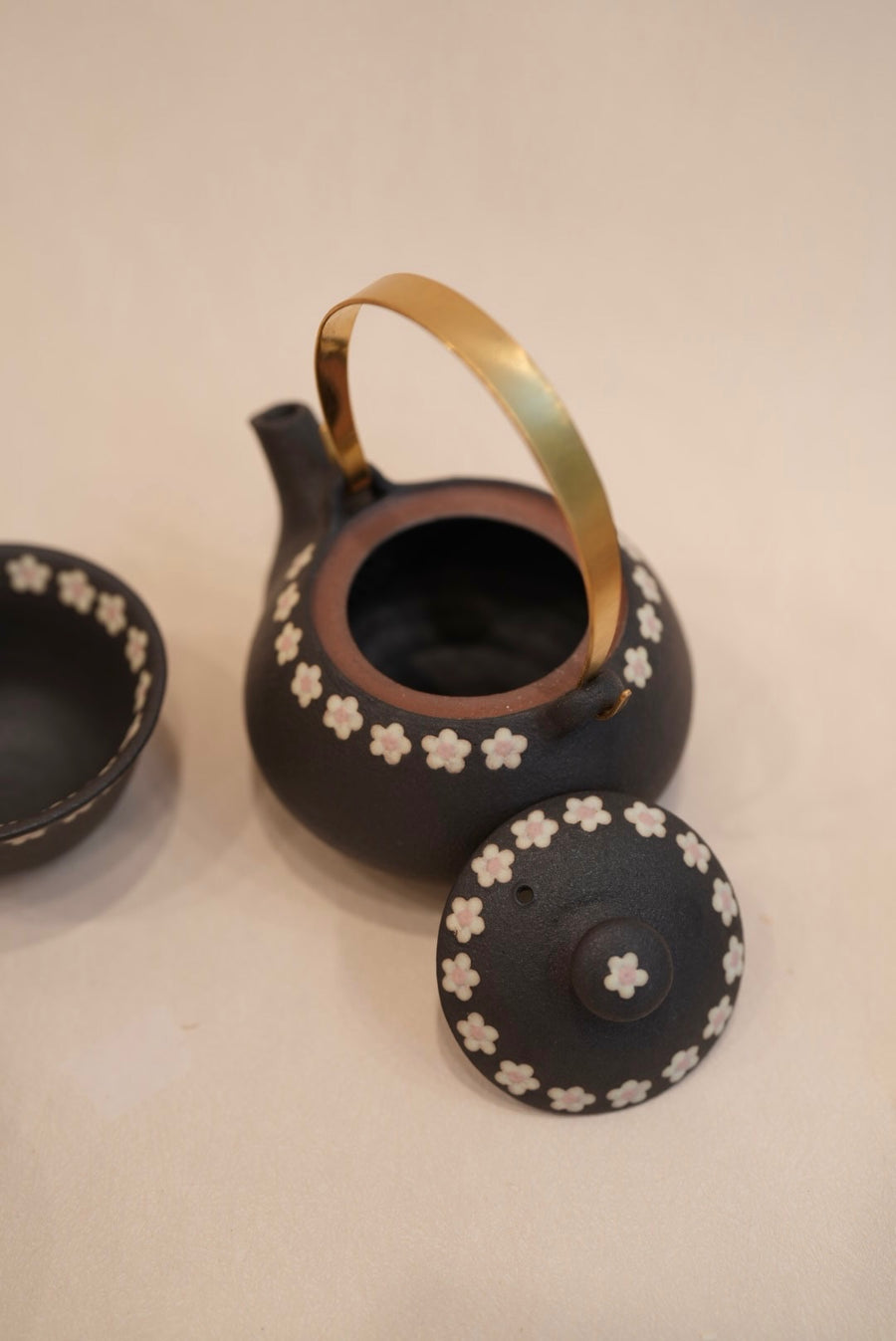 Kei Mitsumochi ミツ持啓 Floral Tea Set - Black KM72